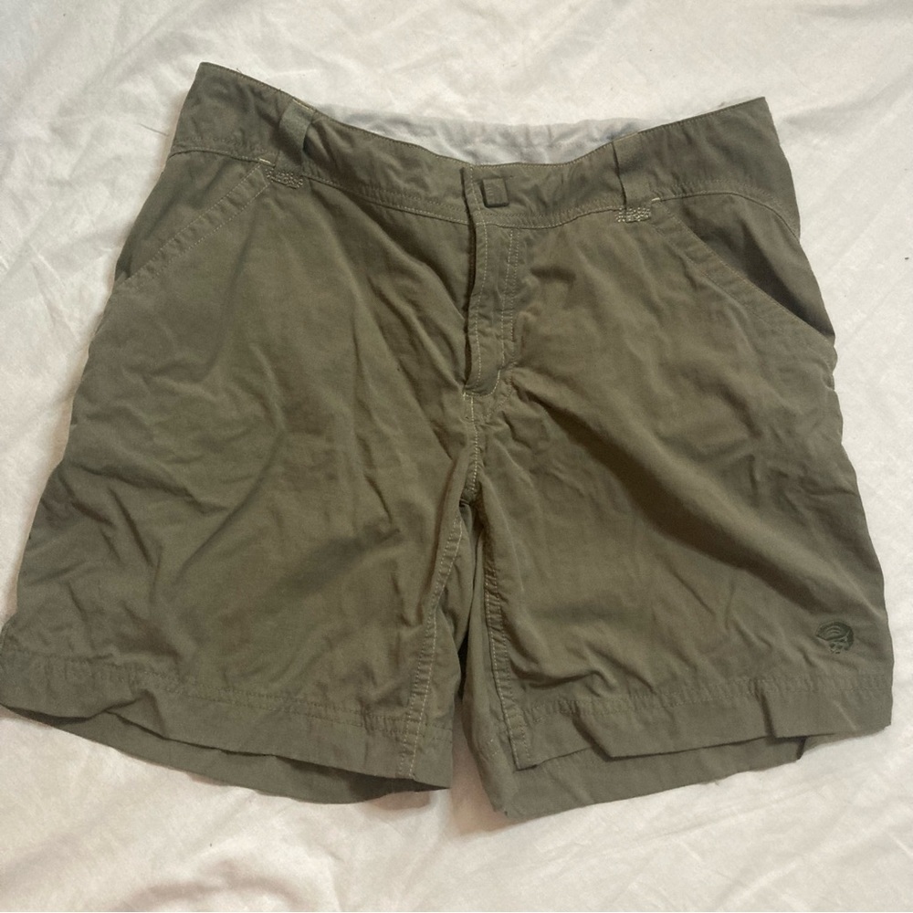 Mountain Hardwear Green Lightweight Hiking Shorts Size 8 Outdoor Activewear